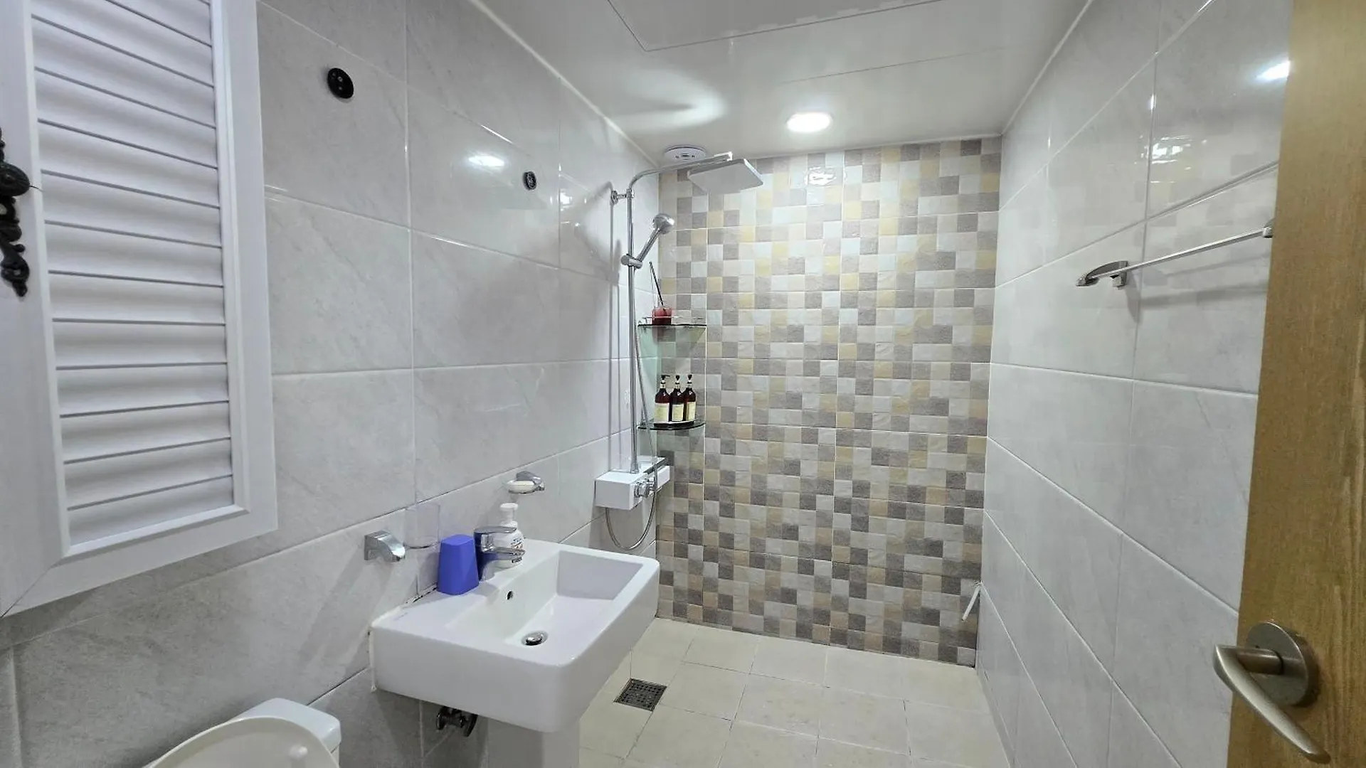 **** Wisma tamu Rare House 4 Hotel Incheon Korsel