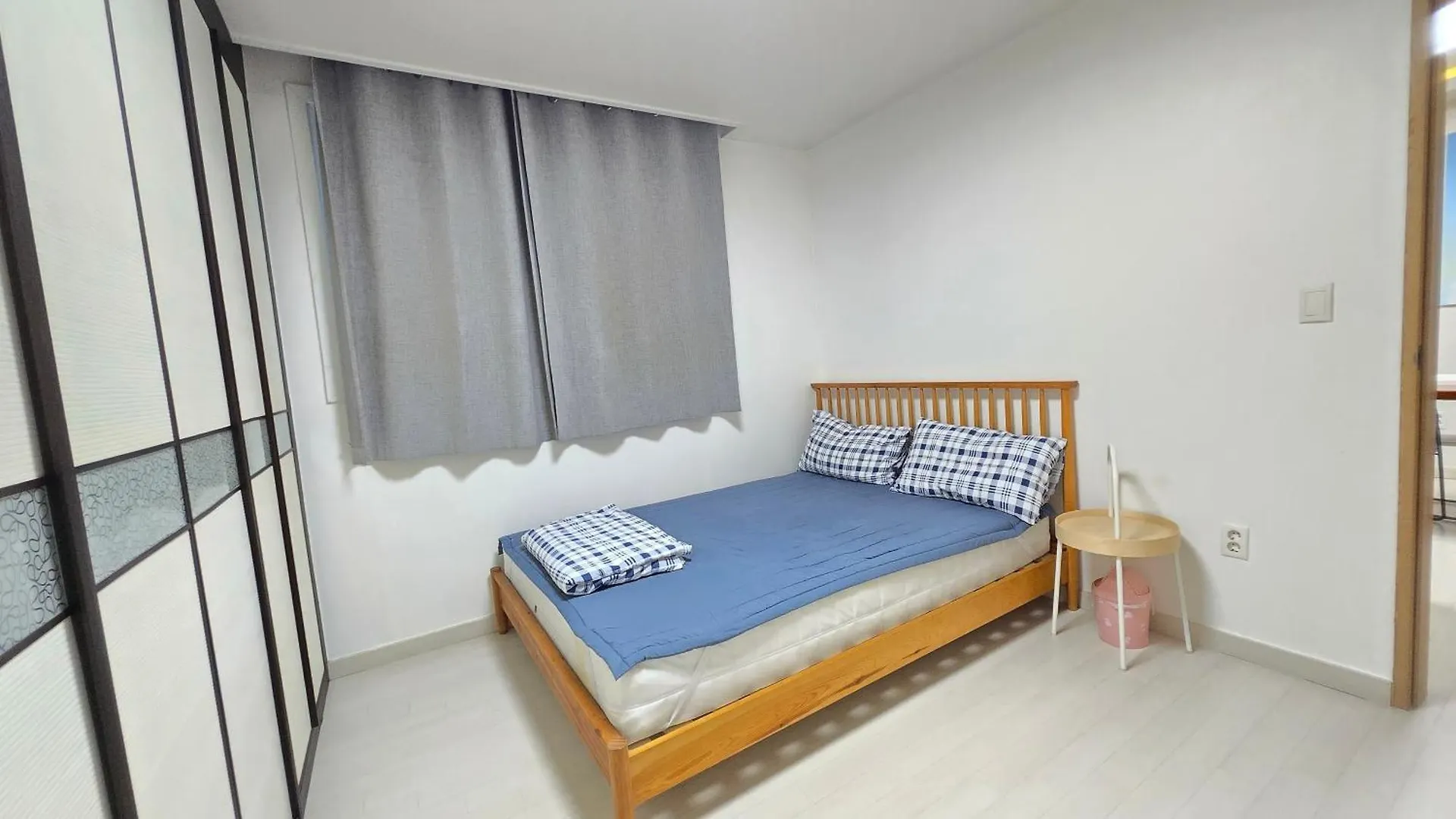 Rare House 4 Hotel Incheon Wisma tamu