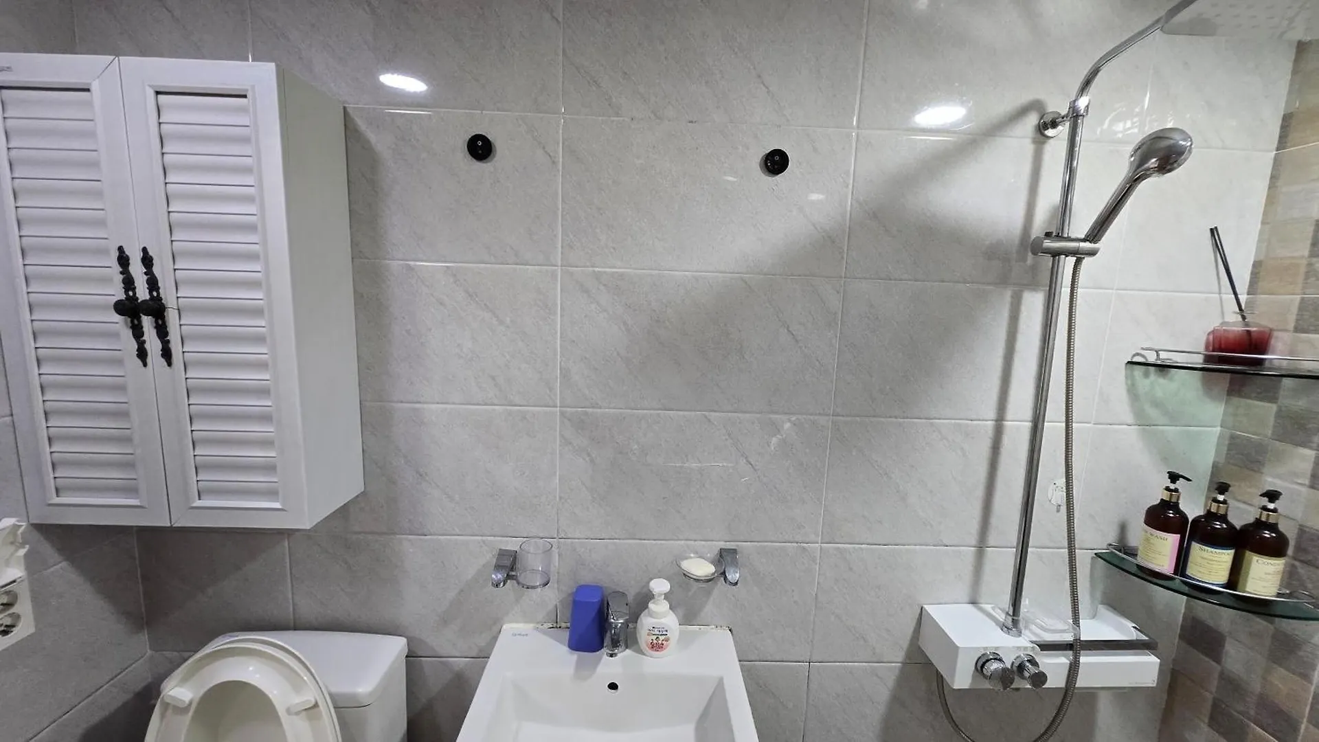 Rare House 4 Hotel Incheon Korsel